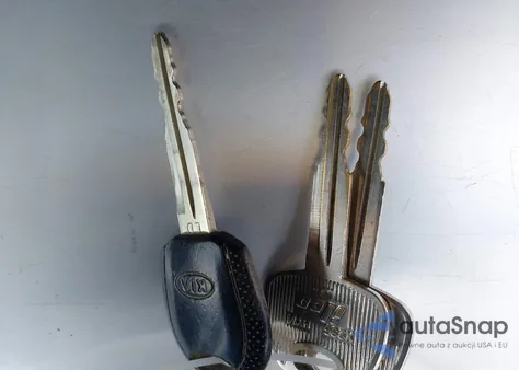 2007 Kia Sportage Lx z USA, uszkodzony, nr VIN KNDJF724677345580